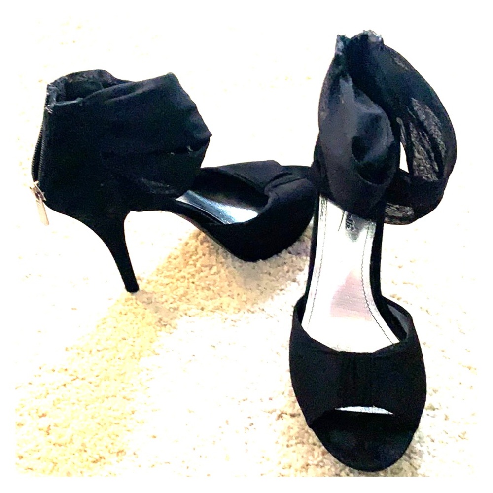 Anne Michelle Dress Shoe